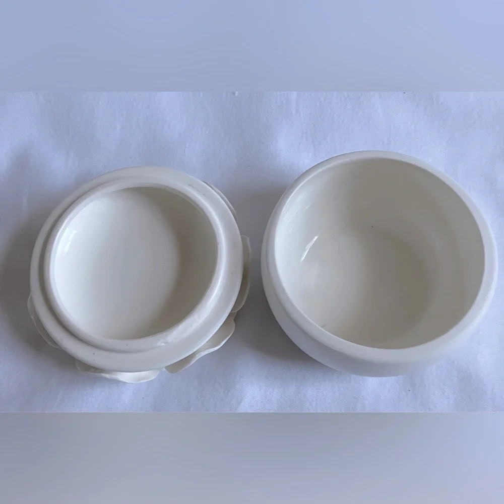GARDENIA  Ceramic Trinket Box